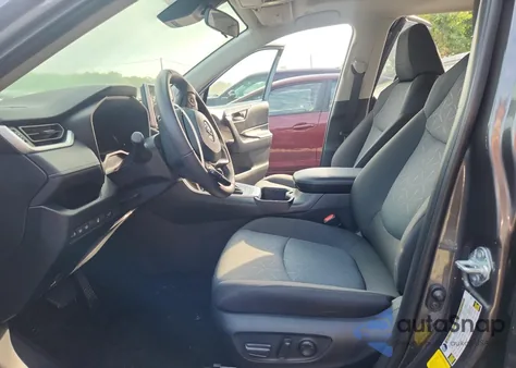 2024 Toyota Rav4 Xle z USA, uszkodzony, nr VIN 2T3P1RFV7RC479420